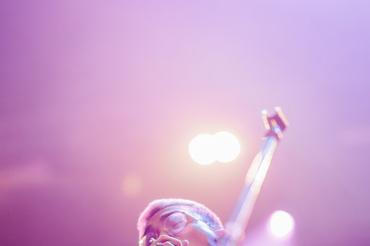 Yeek (1)