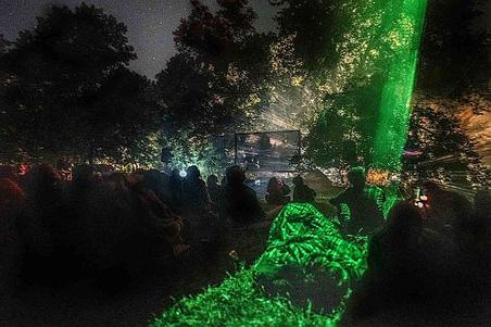 fullmoonzine.cz