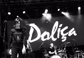 Polica (2)
