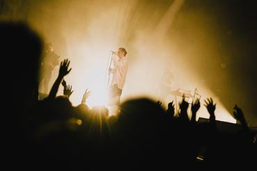 nothing but thieves(1)