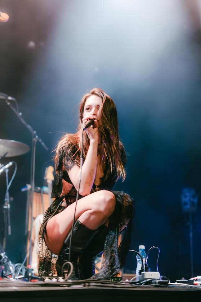 Charlotte Lawrence 4