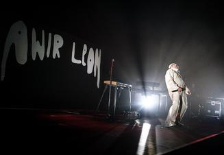 2. Awir Leon