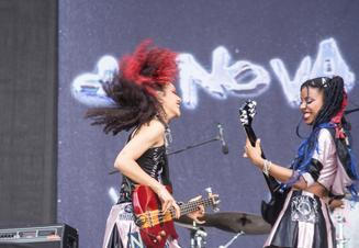nova twins (2)