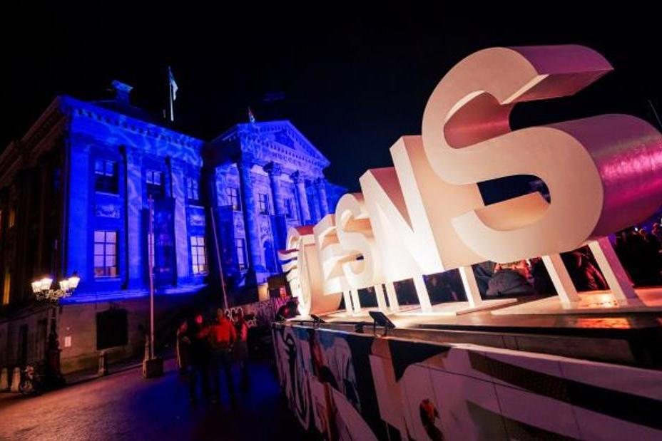 fullmoonzine.cz