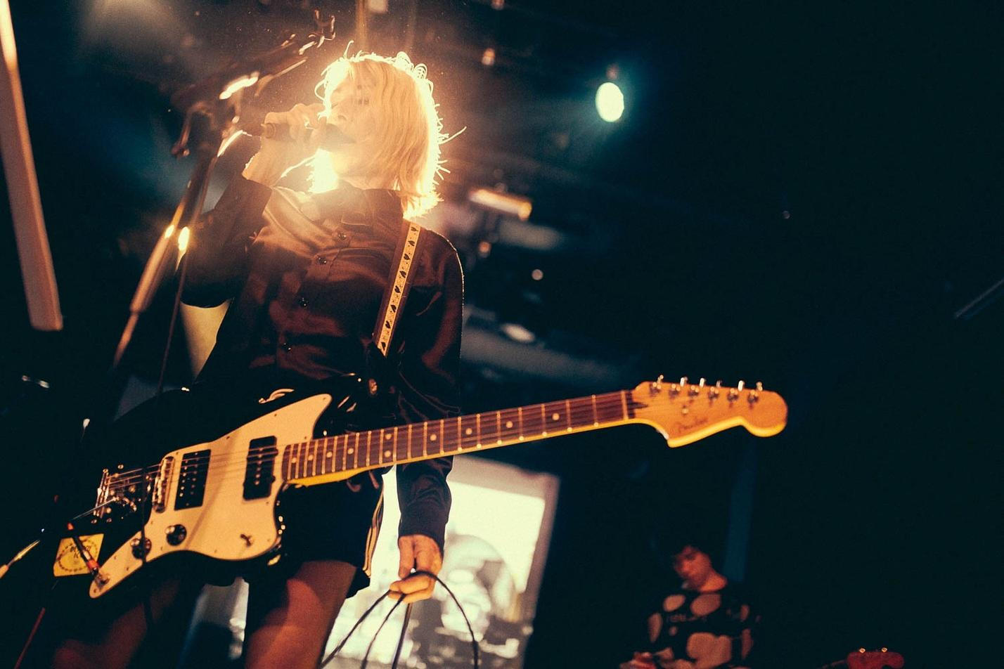 KIM_GORDON_1