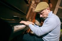11_JOHN_ESCREET