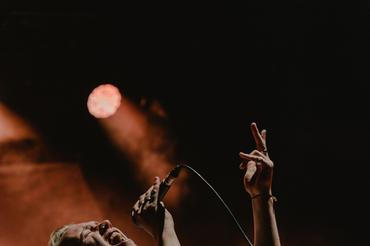 Louis Tomlinson + OnlyThePoets-1