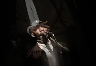 17_Dean_Blunt_Divadlo_Hudby_07_12_2014