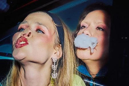 fullmoonzine.cz