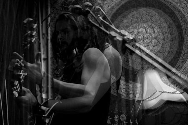 fullmoonzine.cz