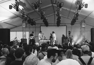 OFF Festival (03) Housewifes
