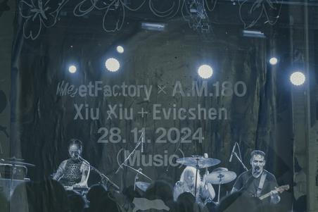 fullmoonzine.cz