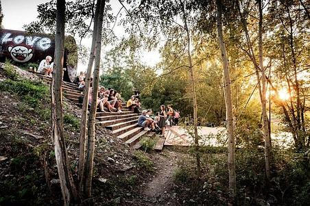 fullmoonzine.cz