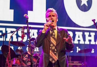 MTO Universal_04102025_Lucerna_Music_Bar_001_