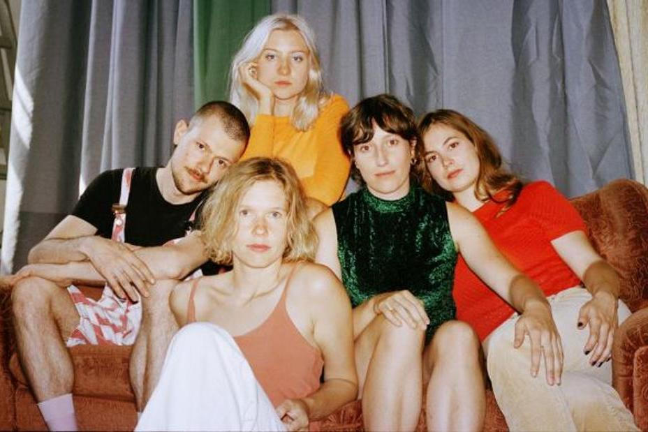 fullmoonzine.cz