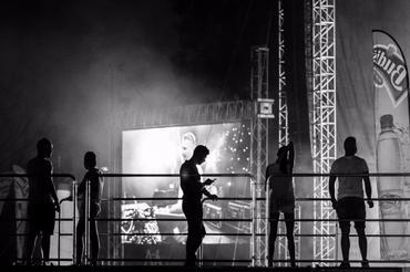 06_Neon Festival