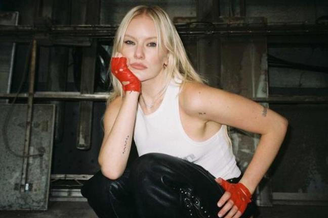 fullmoonzine.cz