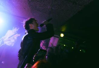 King No-One (5)