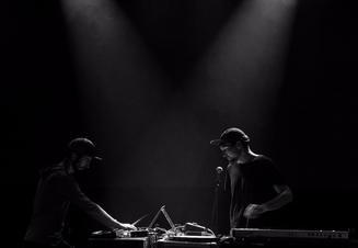 Emancipator Ensemble_11