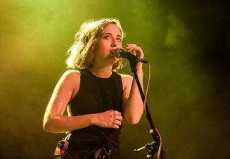 Alice Merton 7