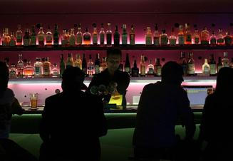 03_bar