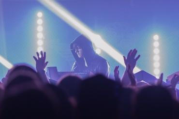 04_Perturbator