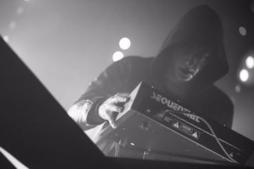 02_Perturbator