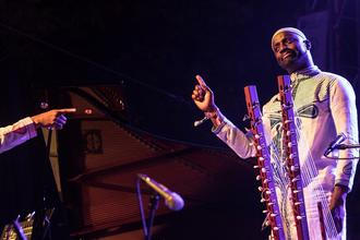 Omar Sosa Seckou Keita