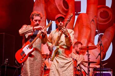 8499 WhoMadeWho