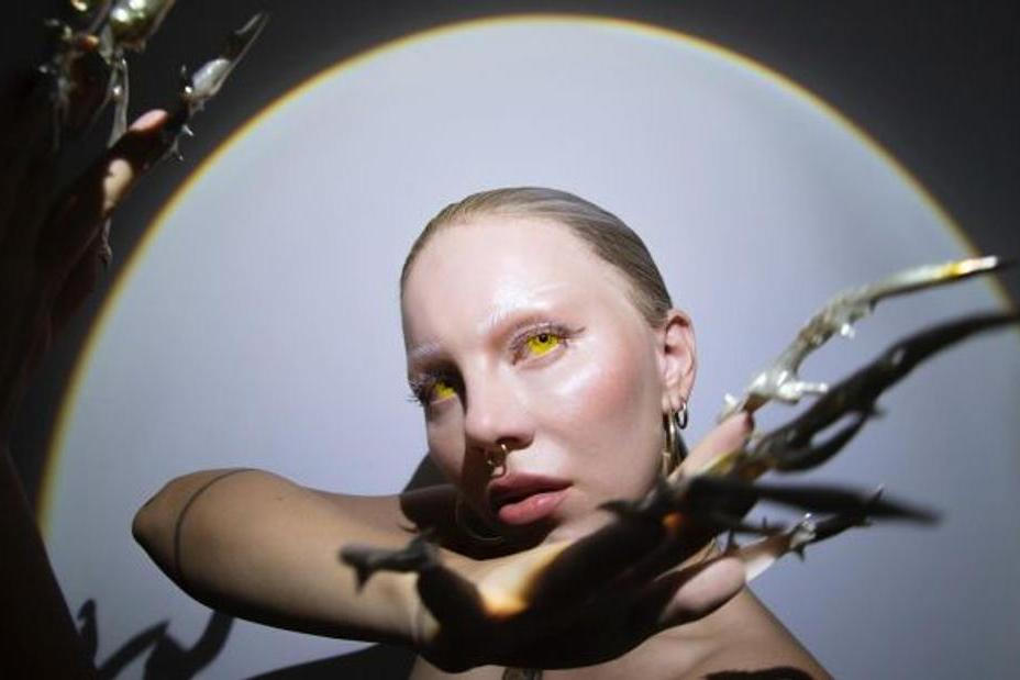 fullmoonzine.cz