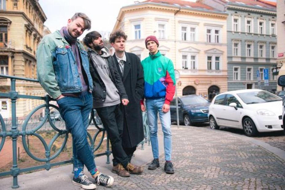 fullmoonzine.cz