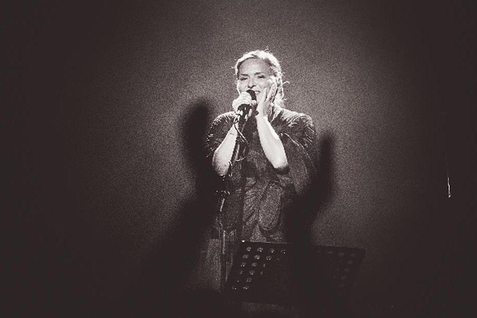 fullmoonzine.cz
