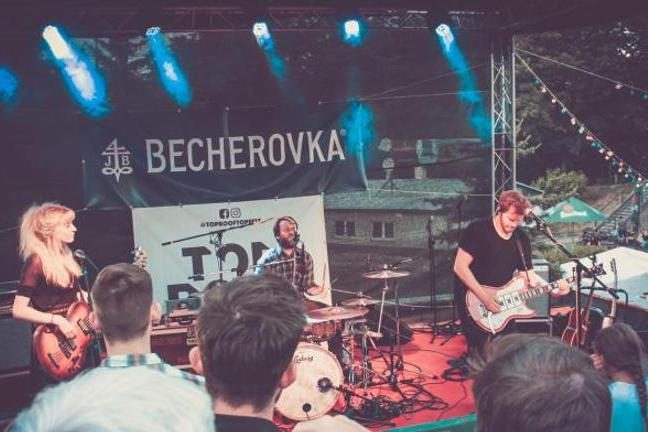 fullmoonzine.cz
