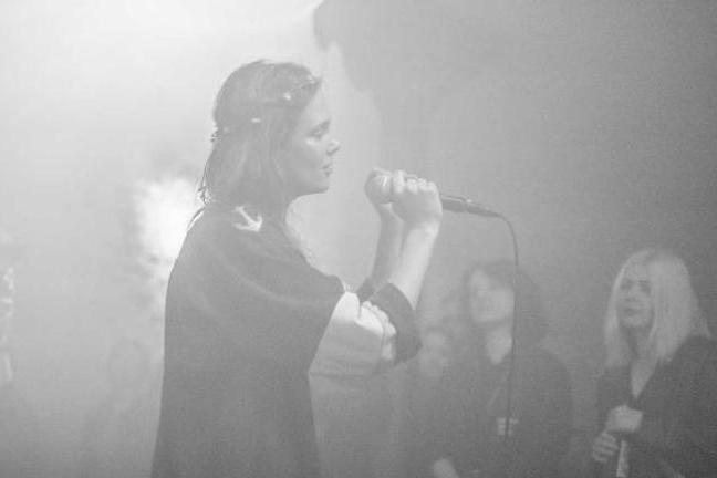 fullmoonzine.cz