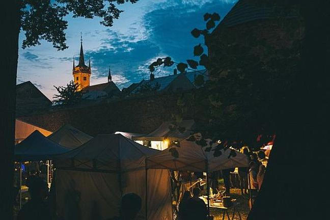 fullmoonzine.cz