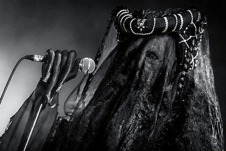 fullmoonzine.cz