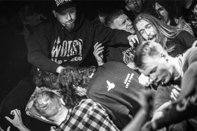 fullmoonzine.cz