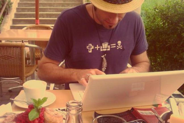 fullmoonzine.cz