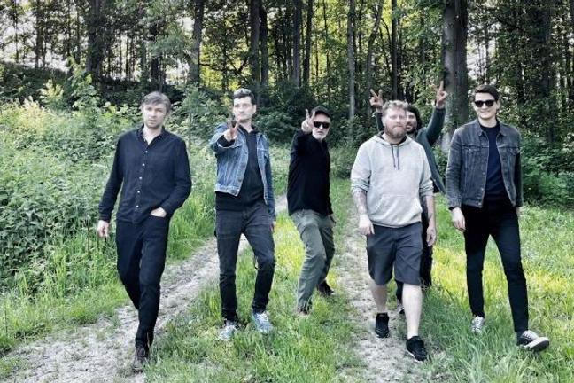 fullmoonzine.cz