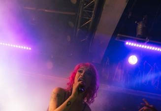 Honey Revenge (3)