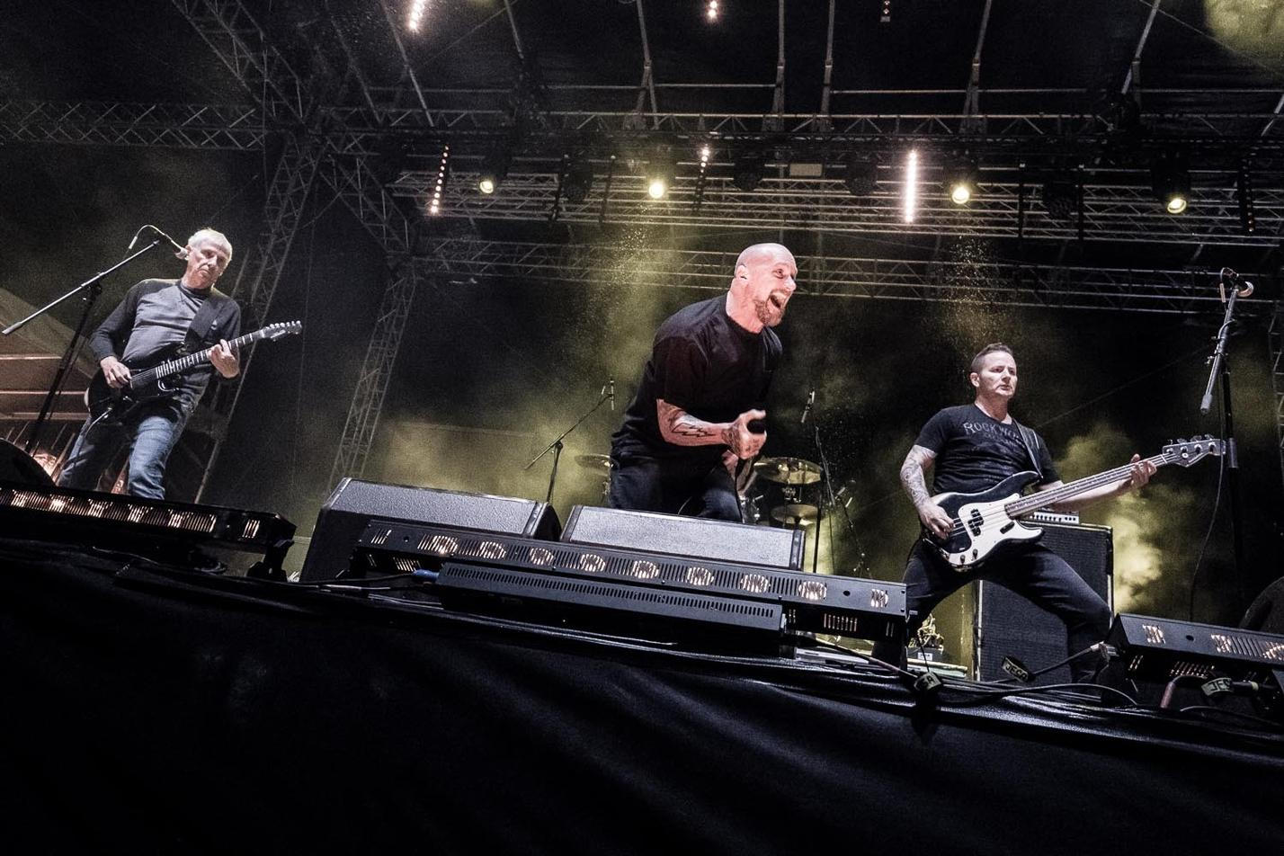 05 Black Flag (4)