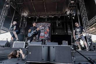 1_BoozeAndGlory (3)
