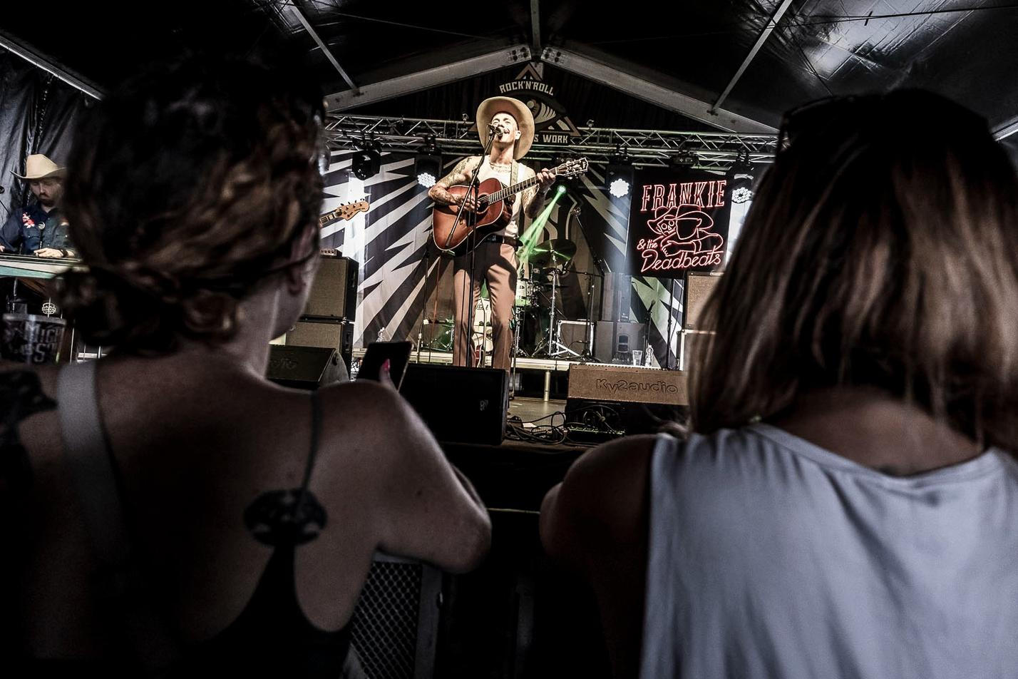 6 Frankie and the deadbeats (1)