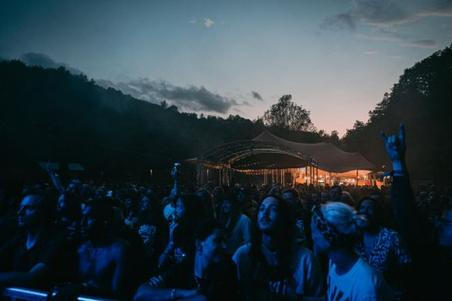 fullmoonzine.cz
