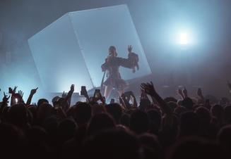 Roxy, Charlie XCX (c) Romana Kovacsova