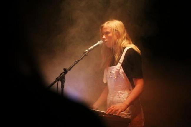 fullmoonzine.cz