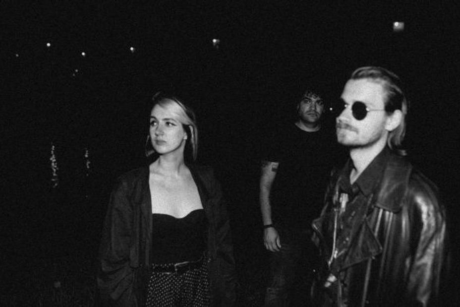 fullmoonzine.cz