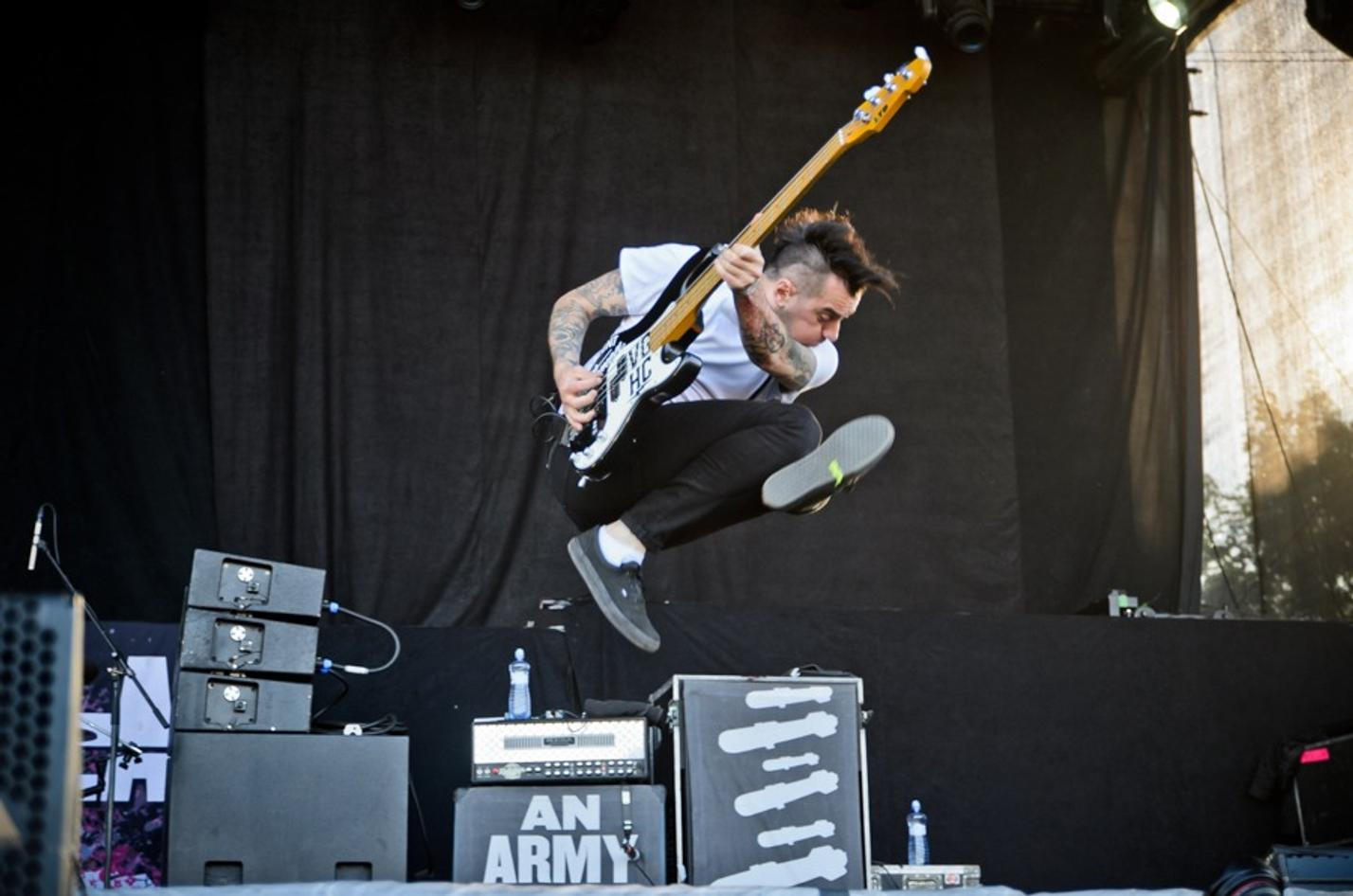 1753_anti-flag