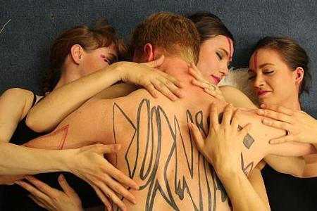 fullmoonzine.cz