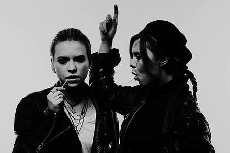 fullmoonzine.cz